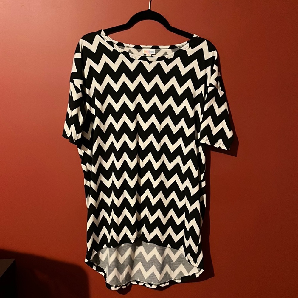 Xs LuLaRoe Irma tunic